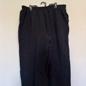 Jessica Simpson XXL Black Capris- soft - stretchy